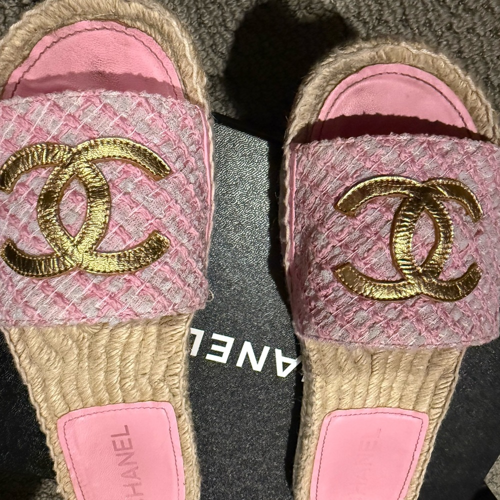 Chanel pink gold mule slides 8 in box